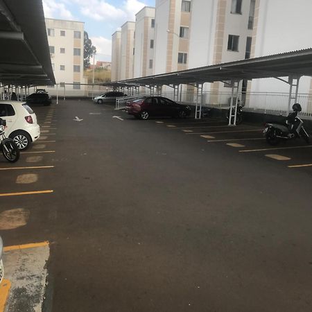 Apartamento Em Londrina Privado Com 2 Quartos De Casal Com Utensilios Garagem E Wifi Apartment ภายนอก รูปภาพ