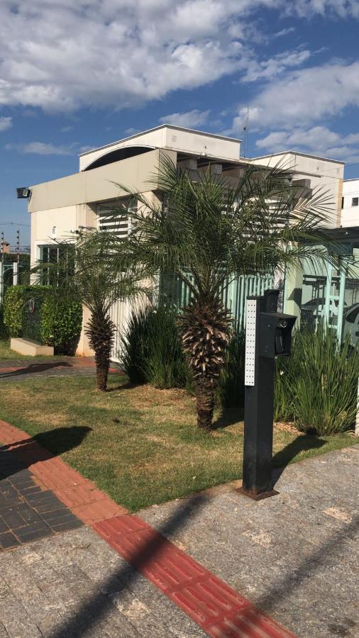 Apartamento Em Londrina Privado Com 2 Quartos De Casal Com Utensilios Garagem E Wifi Apartment ภายนอก รูปภาพ